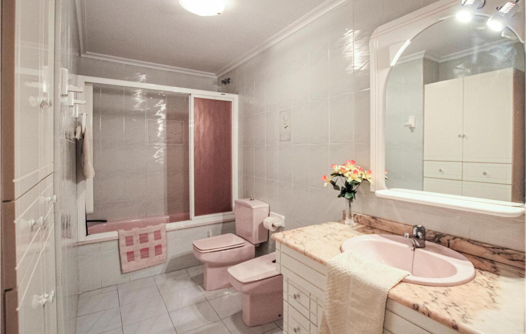 Beautiful Apartment In Santa Pola With Wifi Zewnętrze zdjęcie