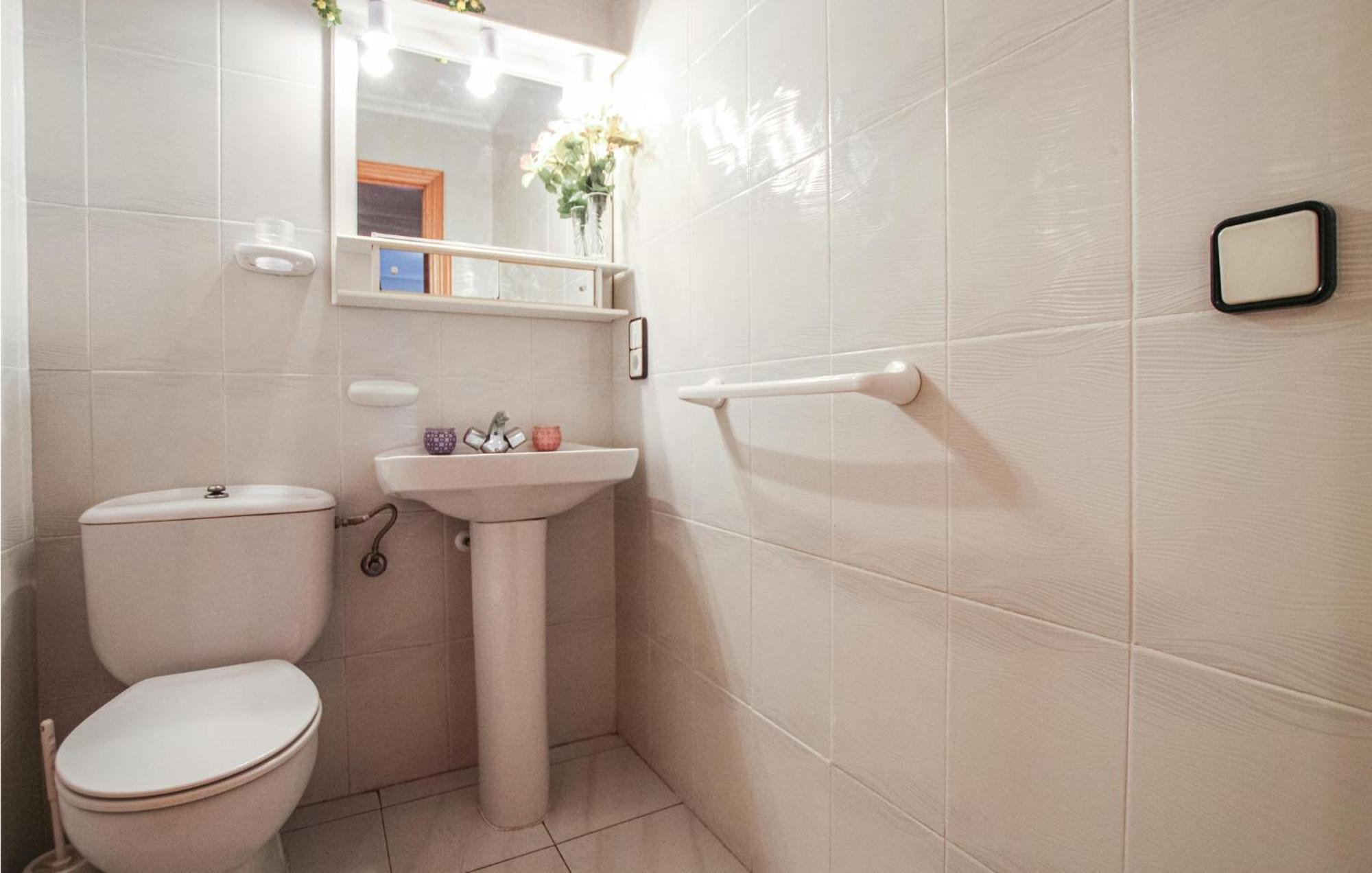 Beautiful Apartment In Santa Pola With Wifi Zewnętrze zdjęcie